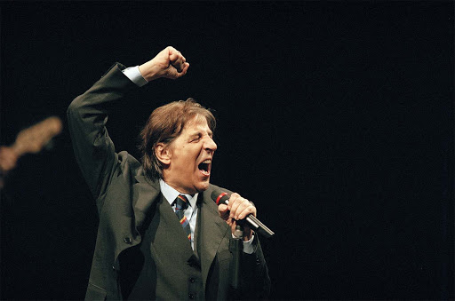 IL TEATRO-CANZONE di GIORGIO GABER e SANDRO LUPORINI con PAOLO DAL BON (Vimercate - PALAZZO TROTTI)